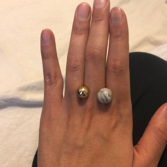 Statement ring - Picture 2 of 2